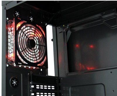 lc power 980b skytower gaming ohiš 
 je hlajenje